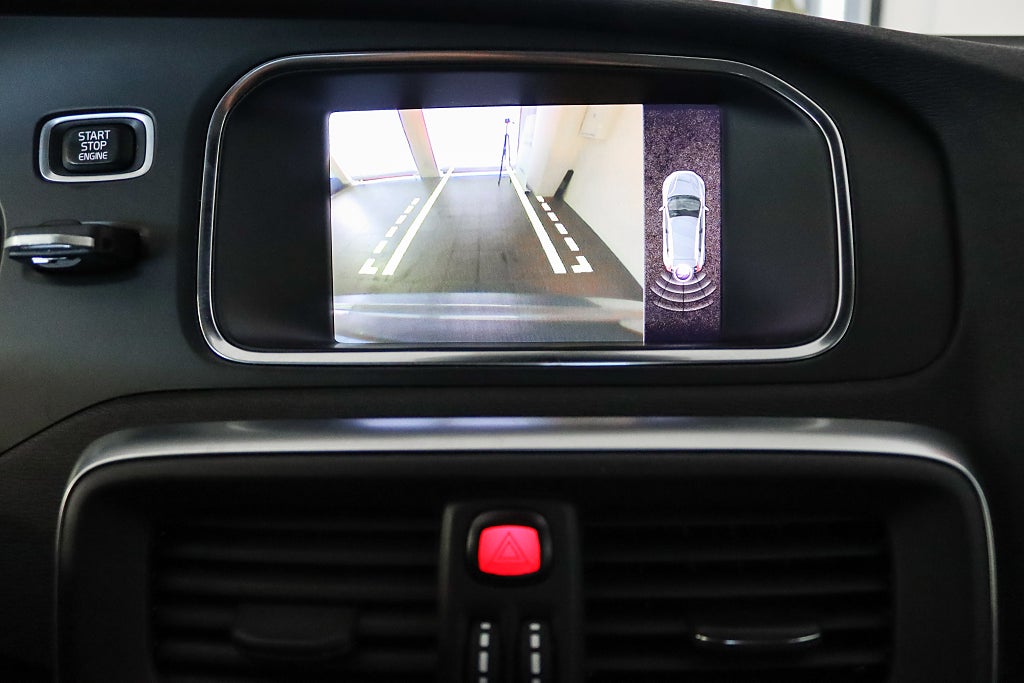 Volvo V40 Cross Country D3 Momentum Värmare Navi VoC B-Kam