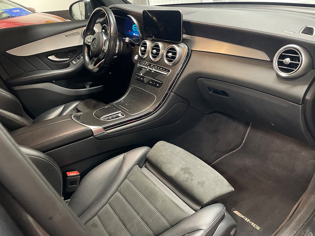 Mercedes-Benz GLC300 de 2021 - miniatyr 9