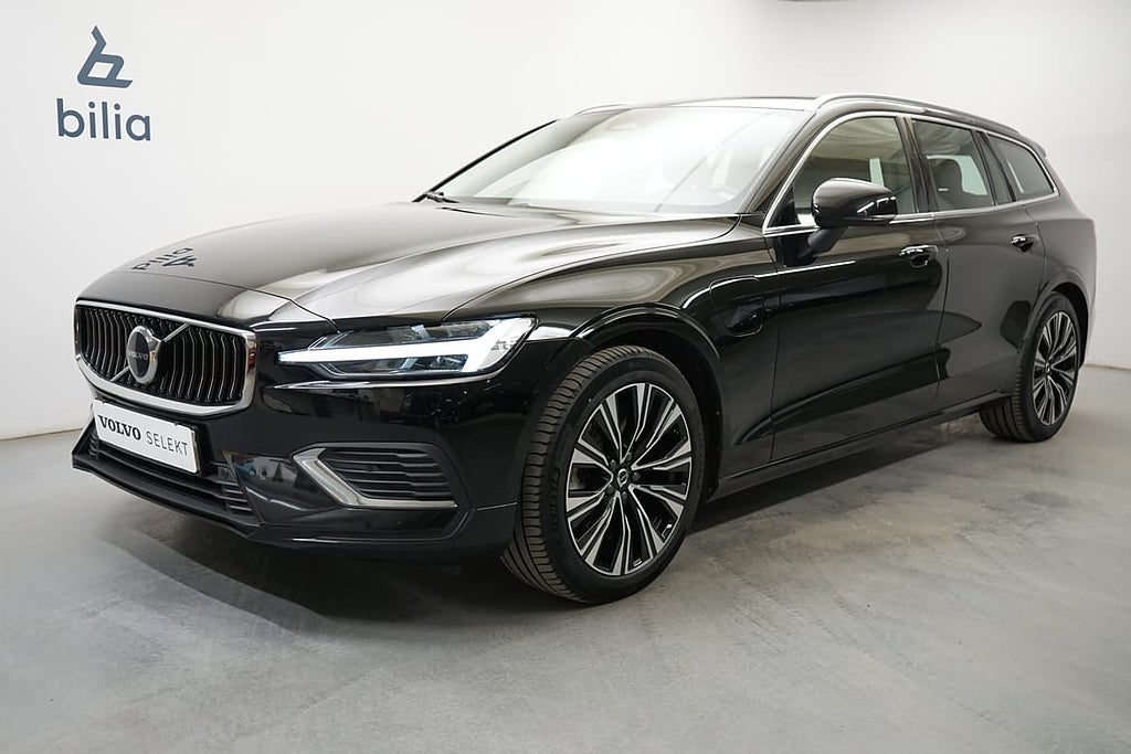 Volvo V60 Recharge T6 Core Edition, Navigation, on call, Dragk...