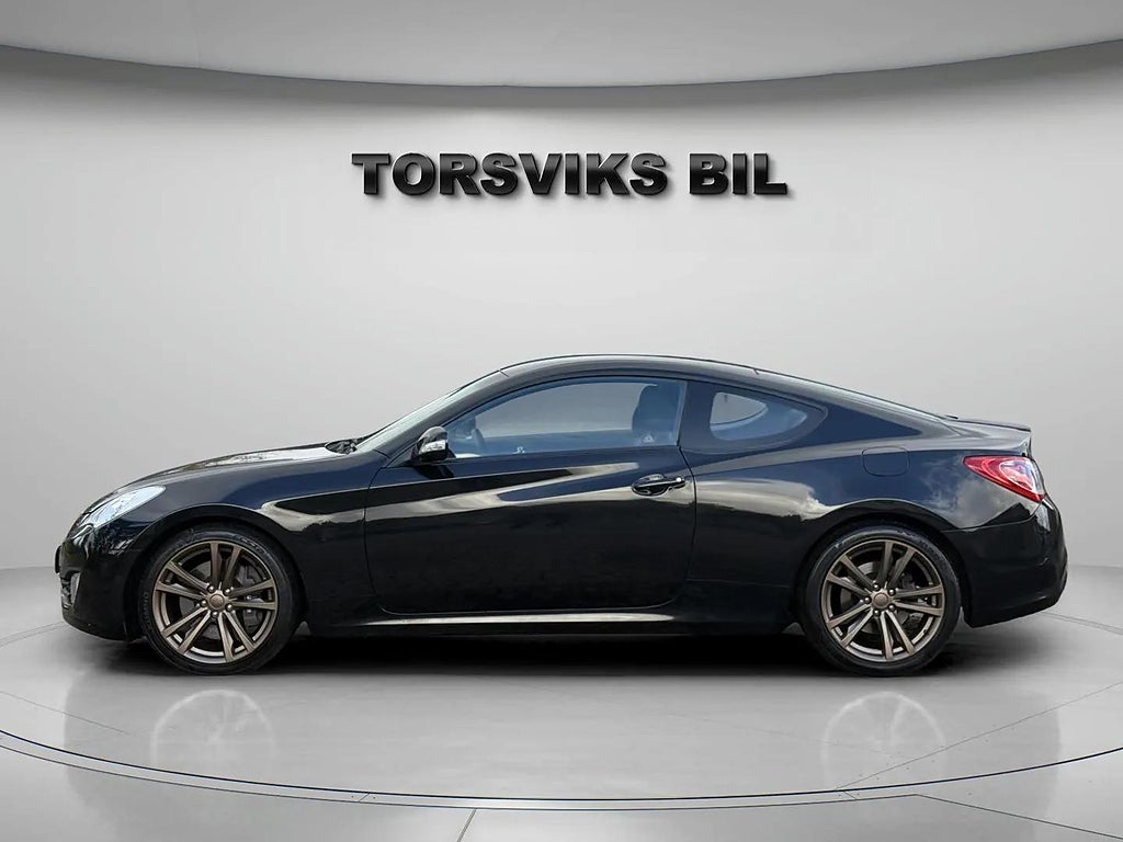 Hyundai Genesis Coupé 3.8 V6 | 303 ch | BVA | Cuir intégral | Régulateur adaptatif | Sièges chauffants | Keyless | Radar de recul