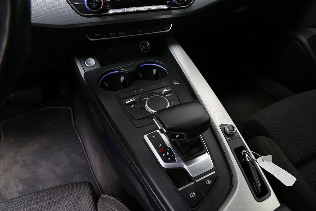 Audi A5 2,0 TFSI MHEV 190hk Sportback Sport Aut Värmare Drag