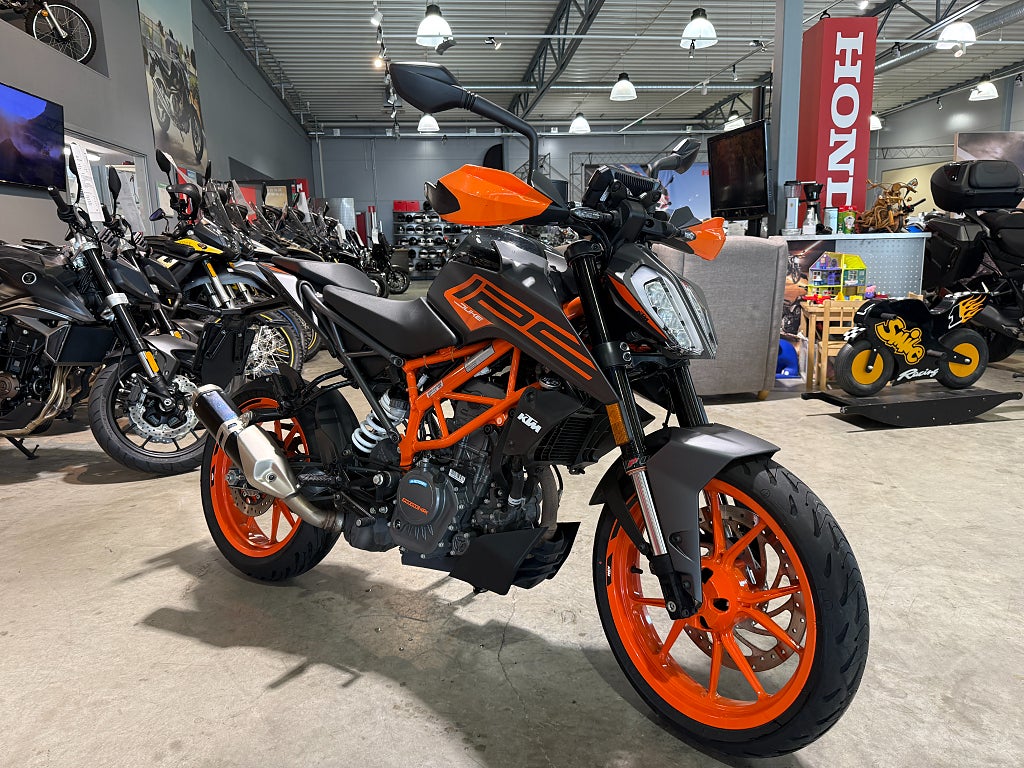 KTM 125 Duke ABS #Endast 780mil# 