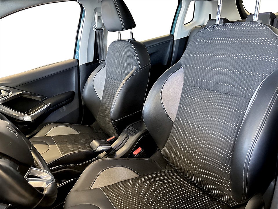 Bild på Peugeot 2008 Allure 1.2 PT 110hk Aut KAMPANJRÄNTA 3,99%