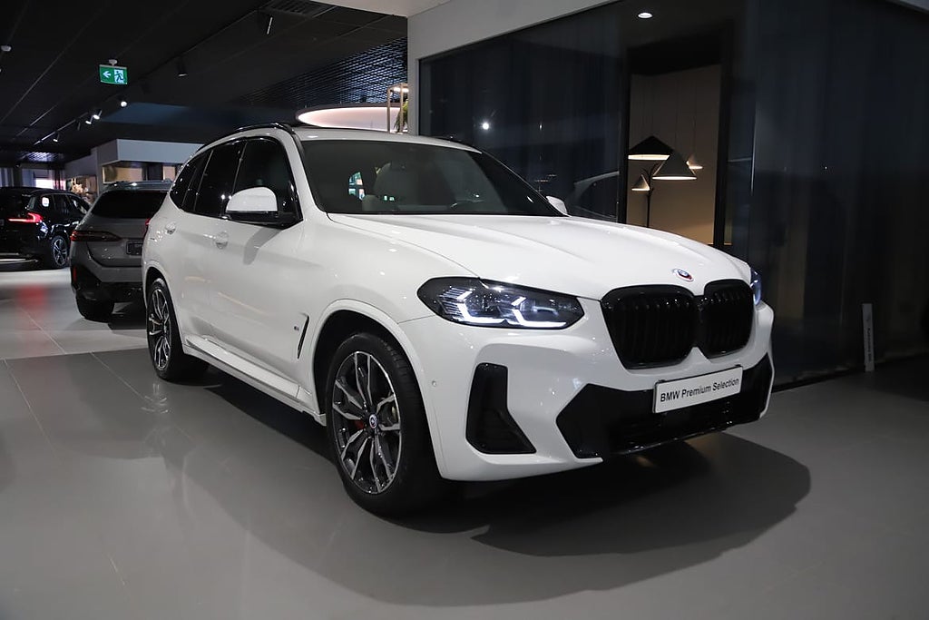 BMW X3 M Sport Panorama Krok Harman/Kardon - Autowåx Bil