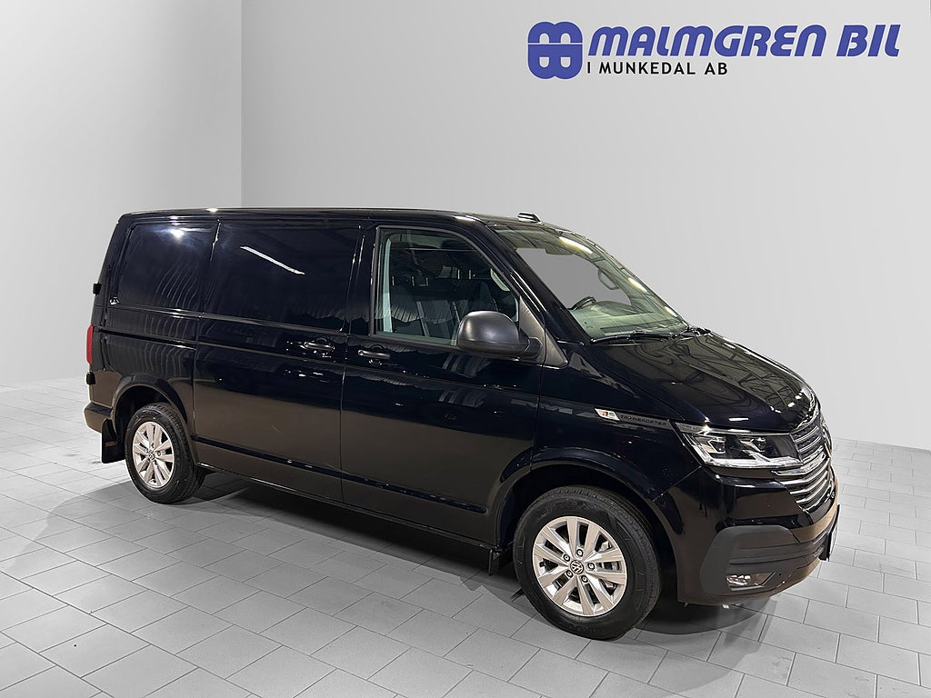 Volkswagen Transporter T6.1 TDI 150 DSG Led Värmare Drag