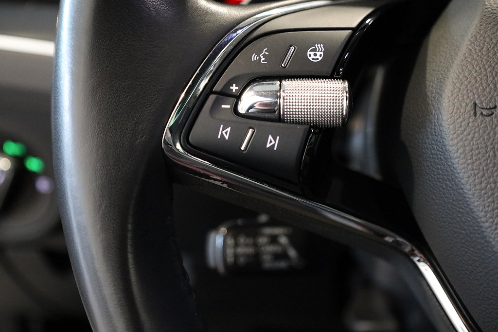 Skoda Superb iV Kombi 1,4 Plug-in Hybrid Business EDT L&K 2021