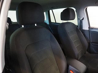 SUV Volkswagen Tiguan 13 av 23