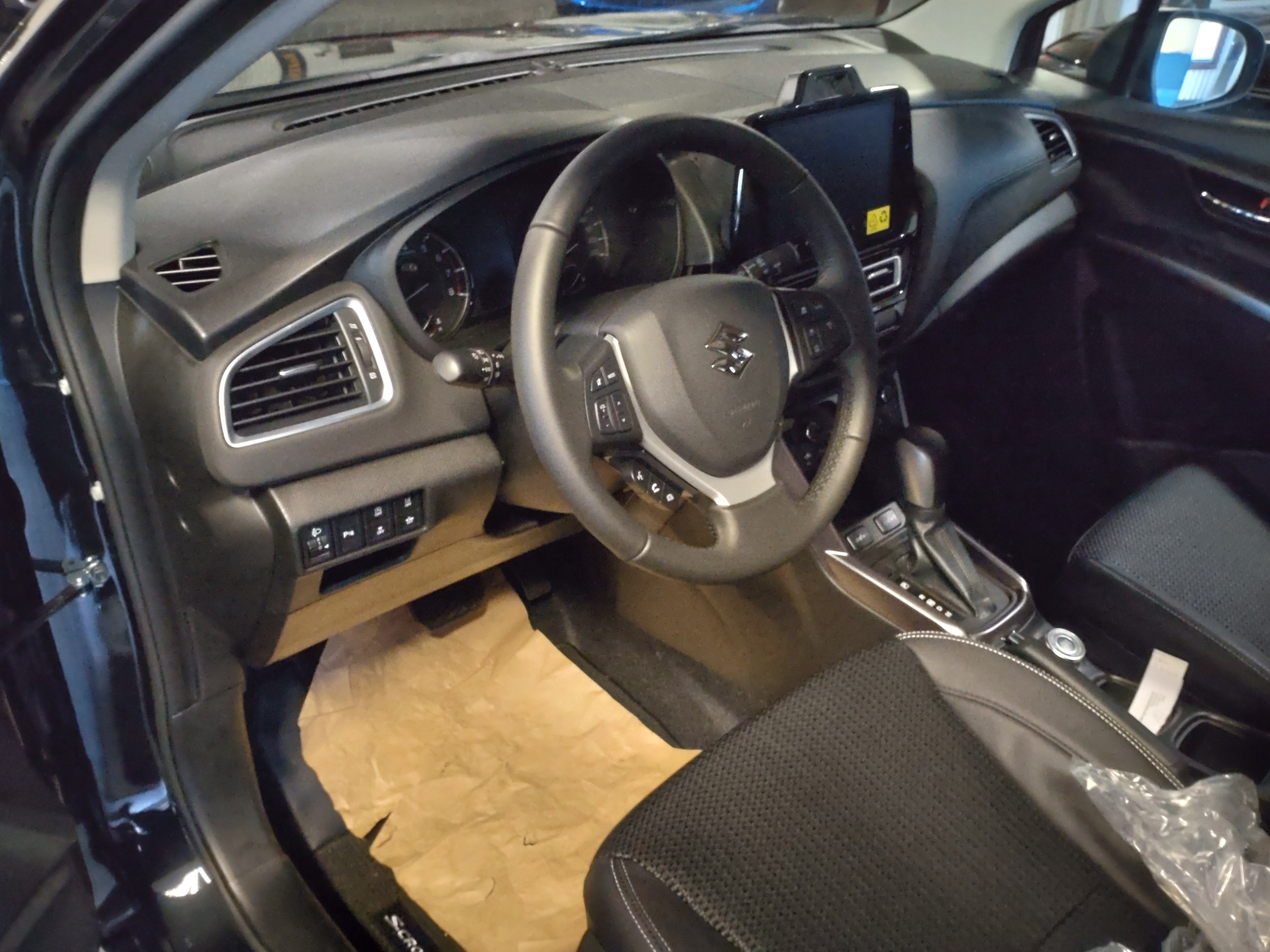 Suzuki S-Cross 2025, photo 4/31