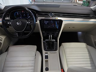 Kombi Volkswagen Passat 15 av 23