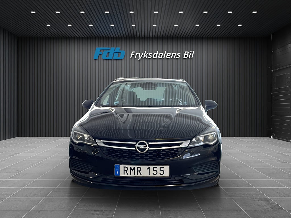 Opel Astra 2017 - miniatyr 2