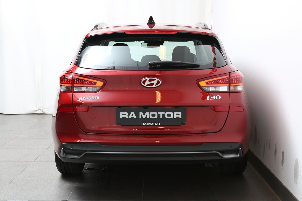 Hyundai i30 1.0T MHEV Kombi Essential Automat 2025