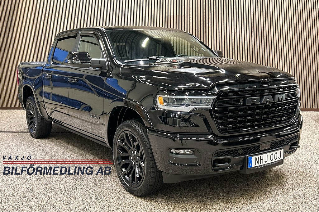 Dodge RAM 1500 Limited Night Rambox delad lucka 540hk lågskatt