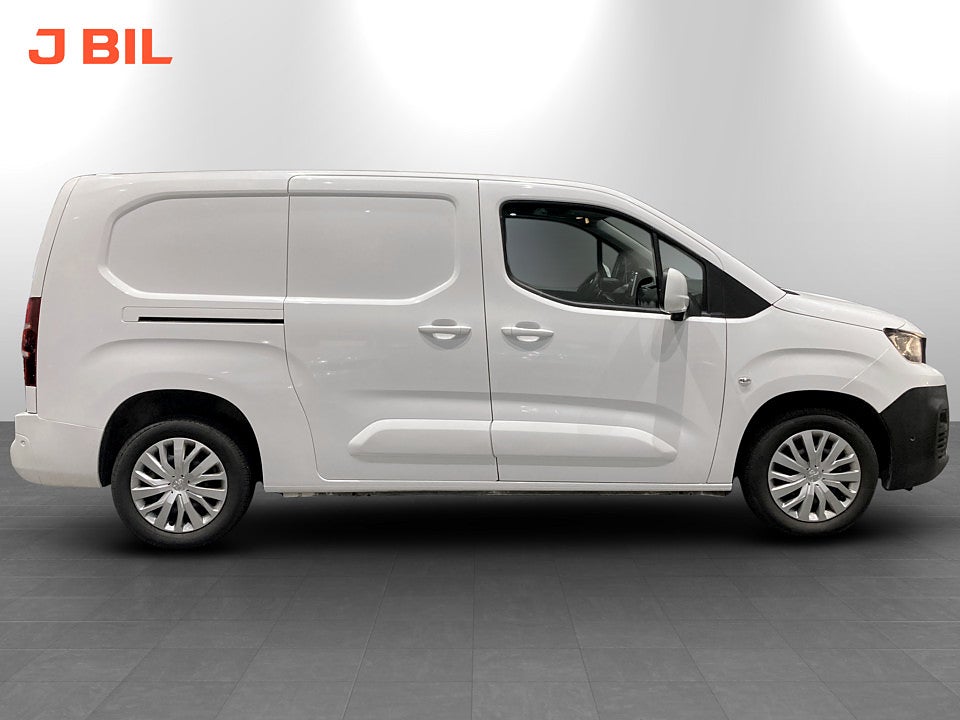 Bild på Peugeot Partner PRO+ 1.5 BHDi 130hk Aut L2 KAMPANJRÄNTA 3,99%