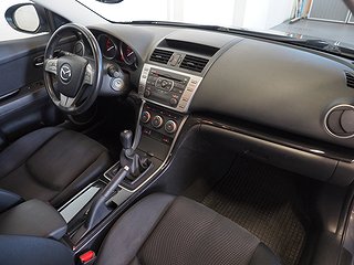 Halvkombi Mazda 6 8 av 19