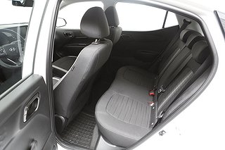 Halvkombi Hyundai i10 6 av 19