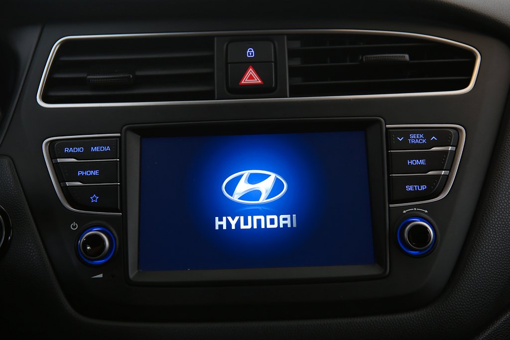 Hyundai i20 1,2 84hk Premium 5D Keyless Kamera CarPlay 2019