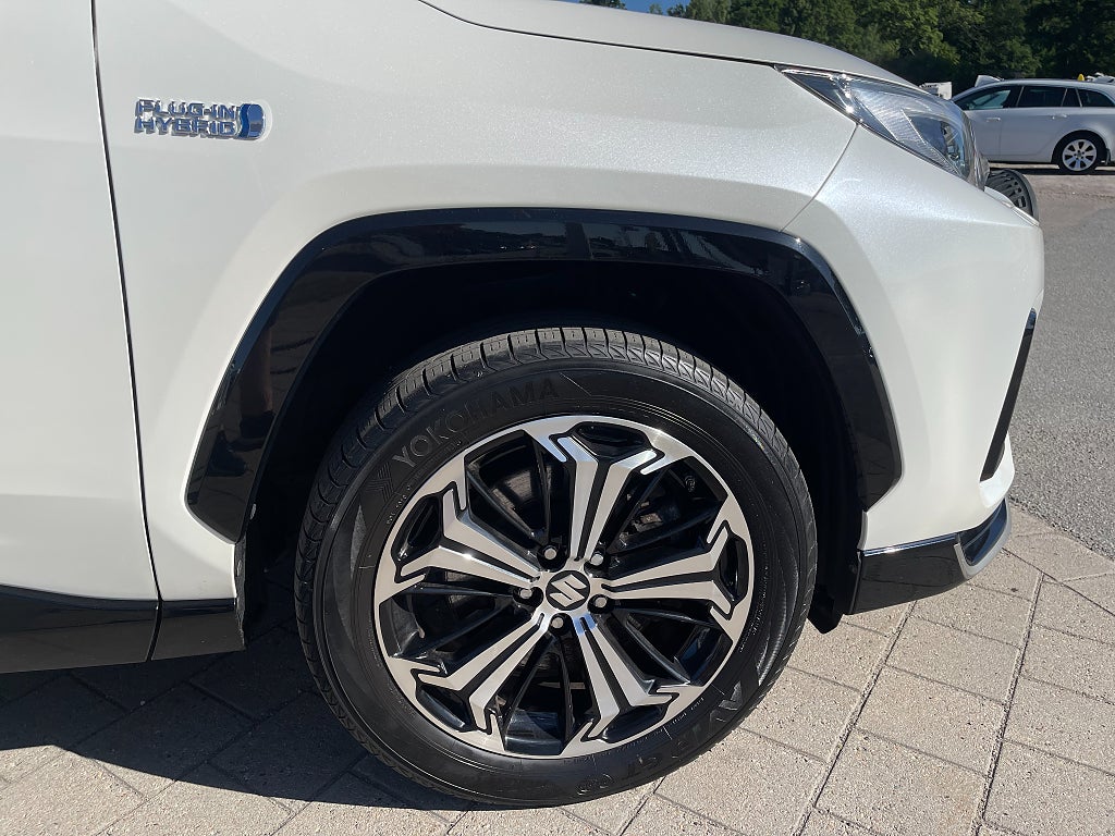 Suzuki Across Plug-in Hybrid 2.5 PHEV E-CVT Inclusive 306 hk