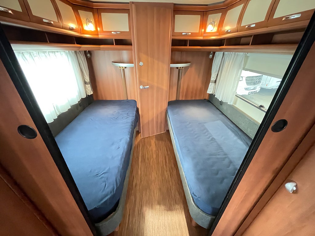 Hobby 780 WLU Nordic Edition /ALDE/Mover/AC/Markis med sidor/Solcell/L - Hobby