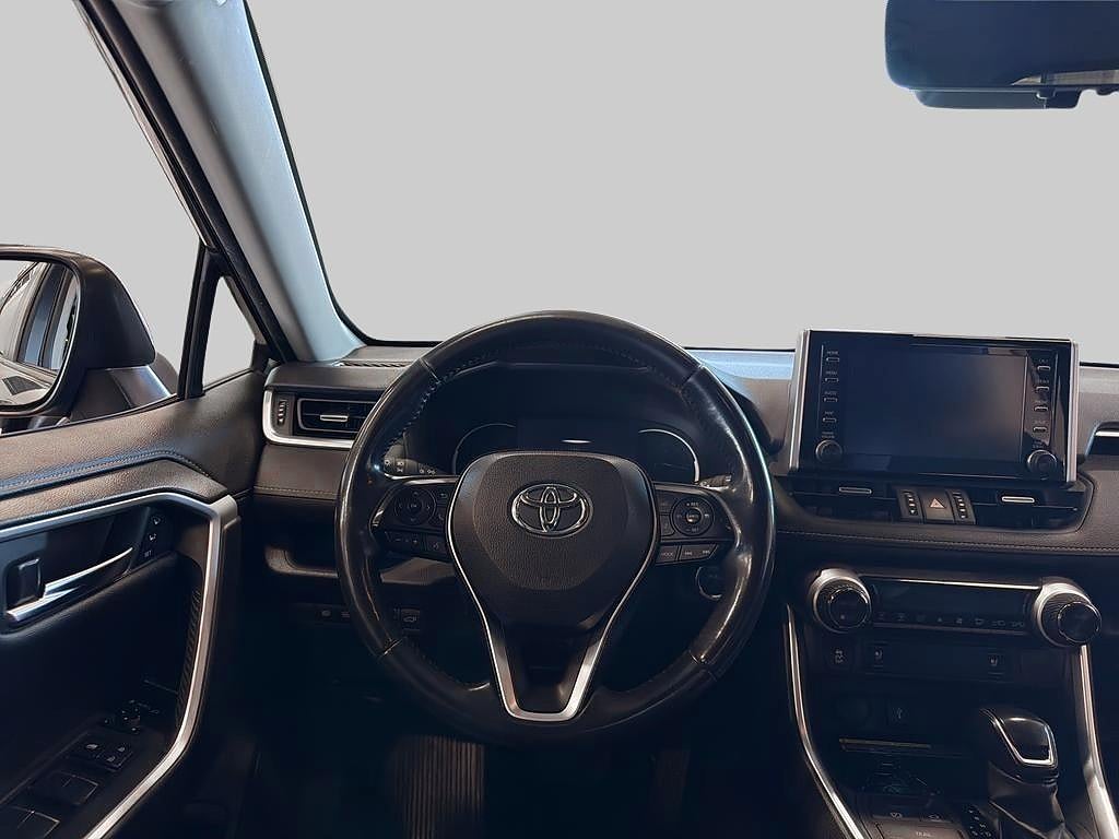 Toyota RAV4 2020 - miniatyr 9