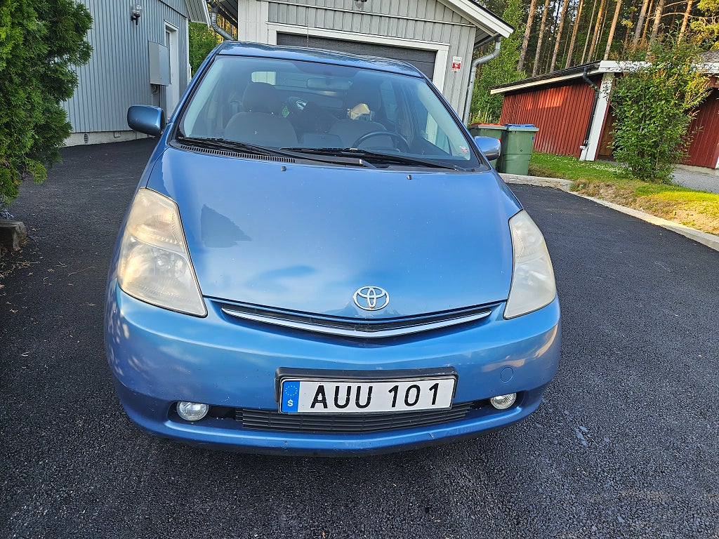 Toyota Prius 1.5 VVT-i + 3CM CVT Euro 4