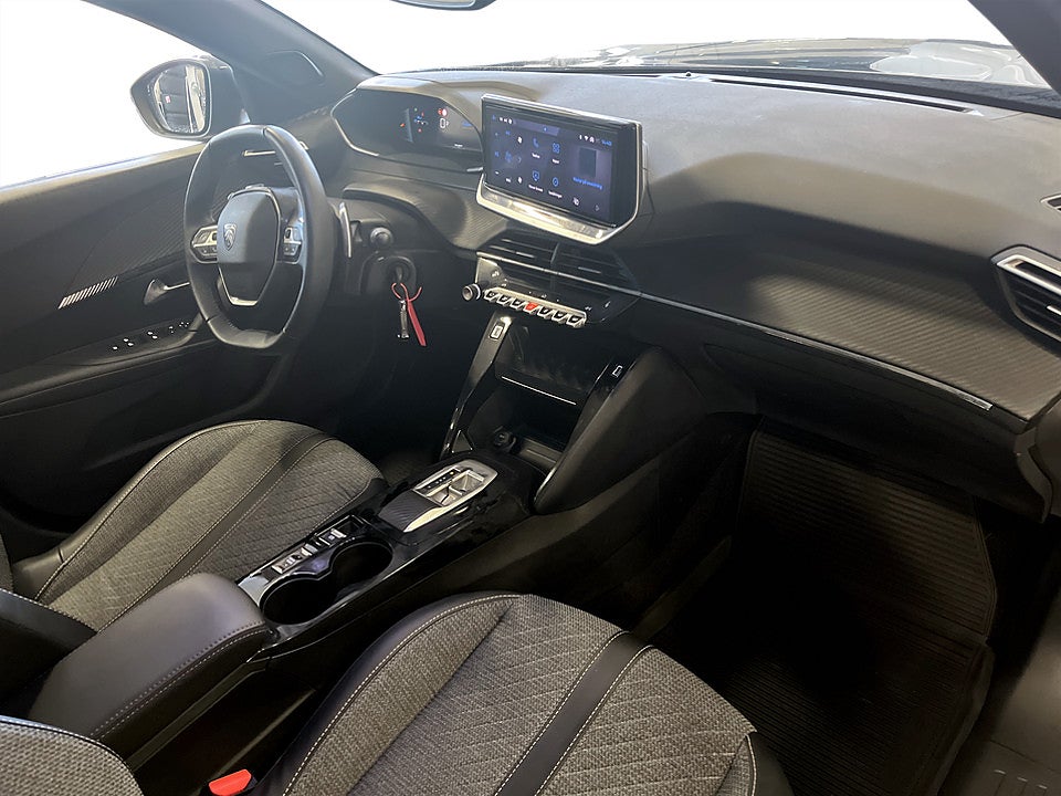 Bild på Peugeot 2008 Allure Pack 1.2 PT 130hk Aut KAMPANJRÄNTA 3,99%