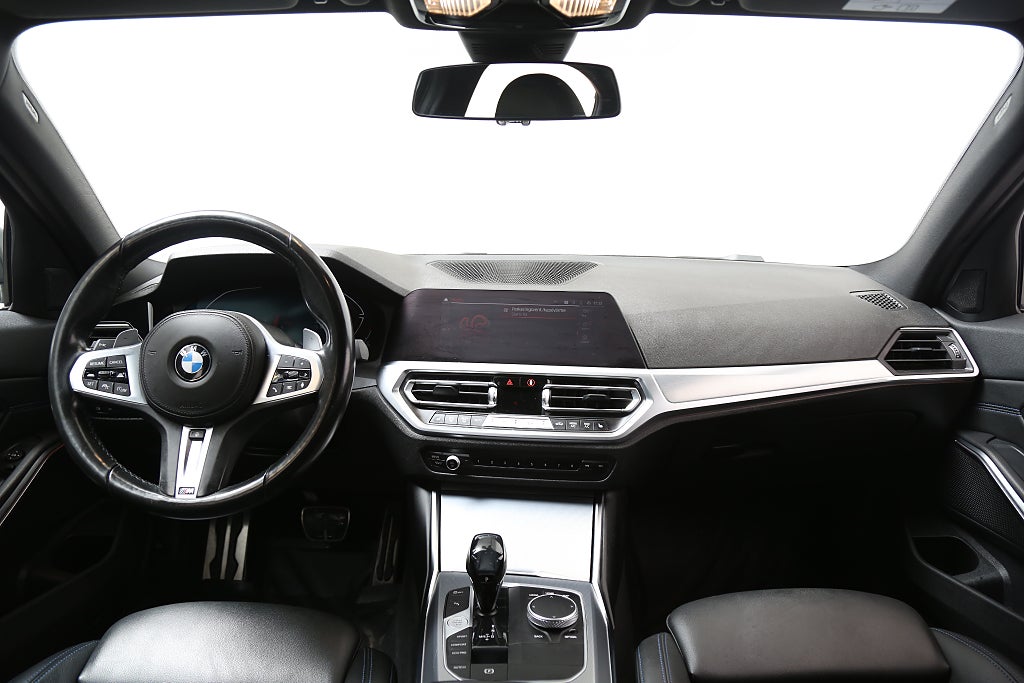 BMW 320d xDrive 190hk M Sport Sedan MHEV Cockpit P-Värmare Drag 2021