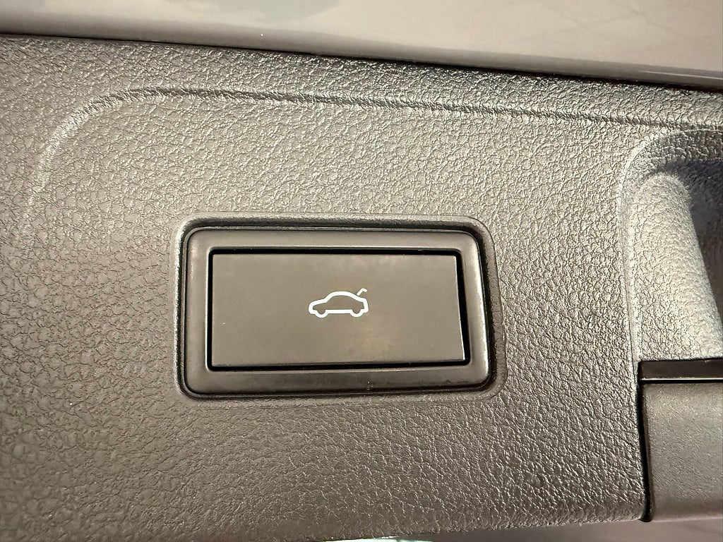 Volkswagen Passat 2022 - miniatyr 13