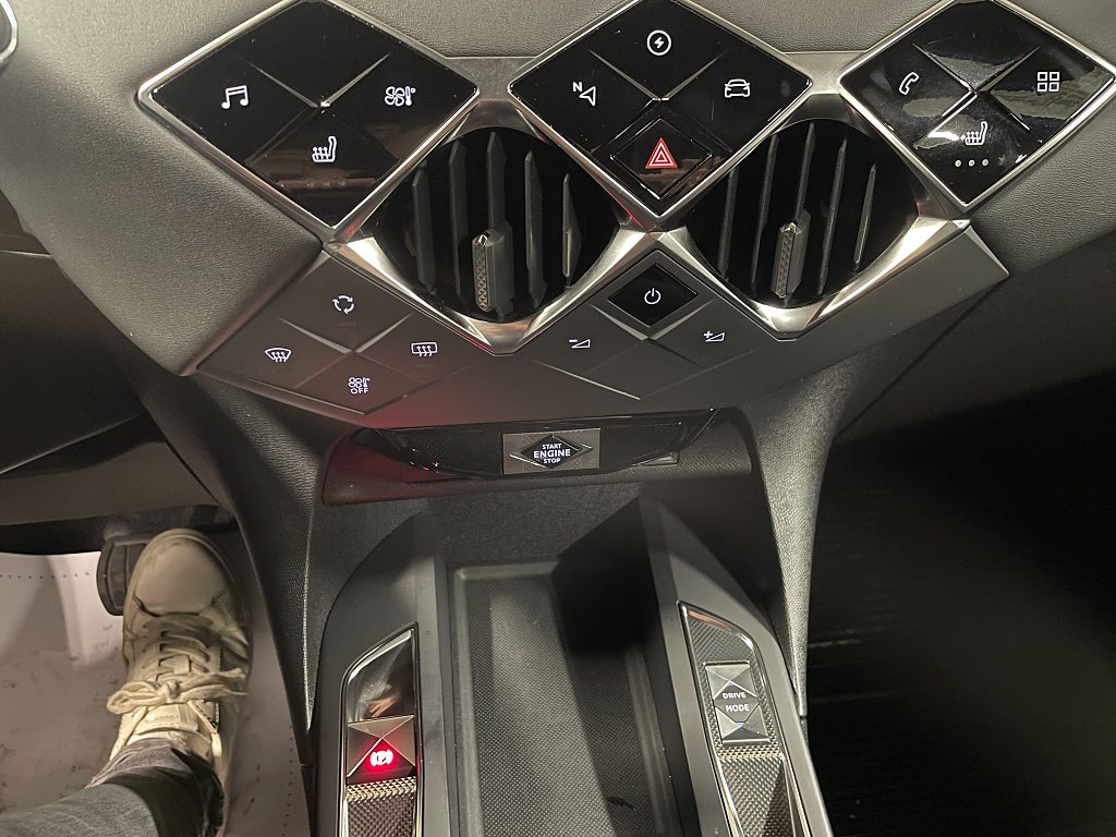 Bild på DS 3 Crossback E-Tense Exclusive 50kWh 136hk Aut - SKINN