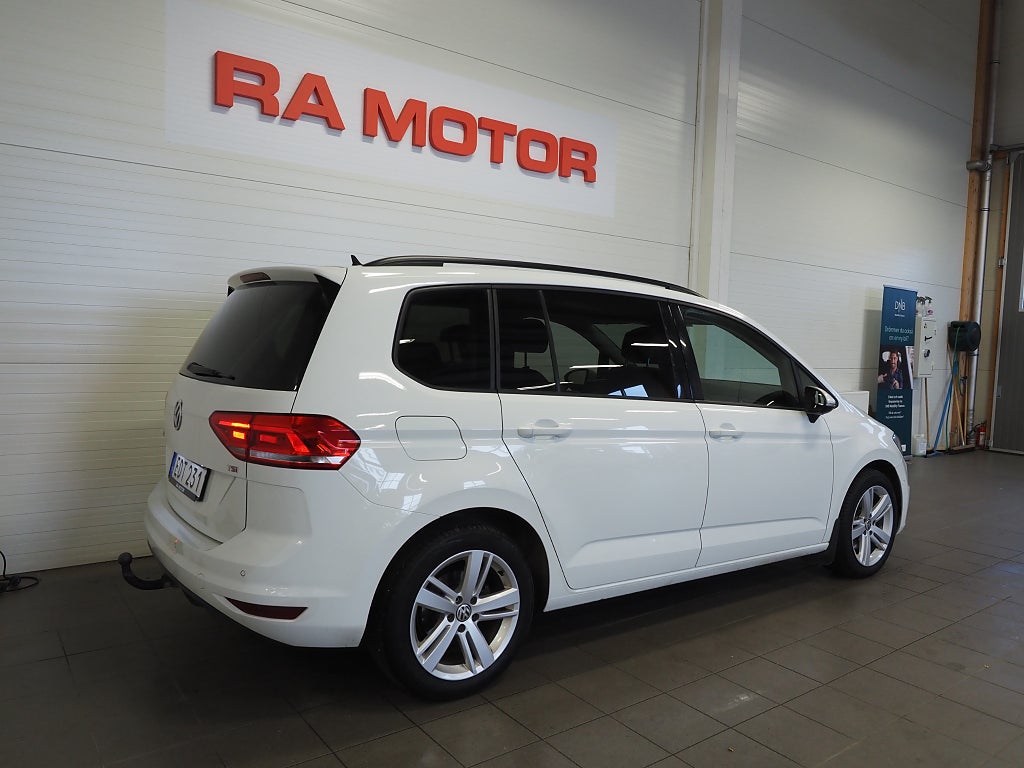 Volkswagen Touran 1.4 TSI 150hk DSG 7-sits | Drag | M&K