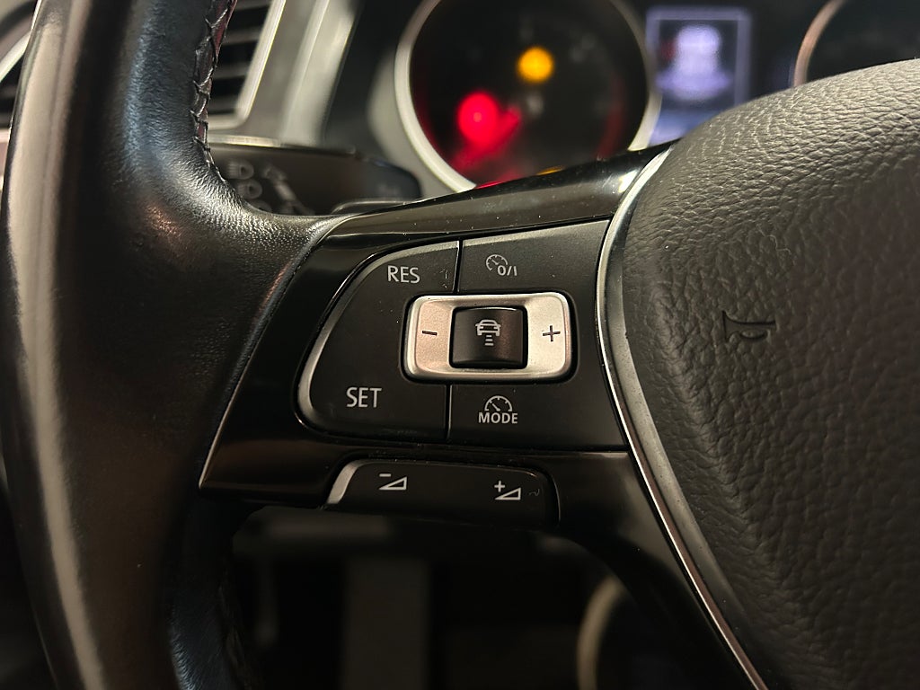 Volkswagen Tiguan Allspace TDI 150hk 4M DSG |D-värm|Drag| 2018