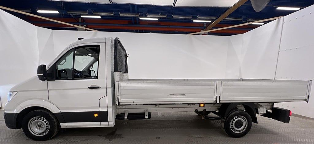 Volkswagen crafter VI SÖKER OCH KÖPER CHASSI- / FLAKBILAR MED MOMS