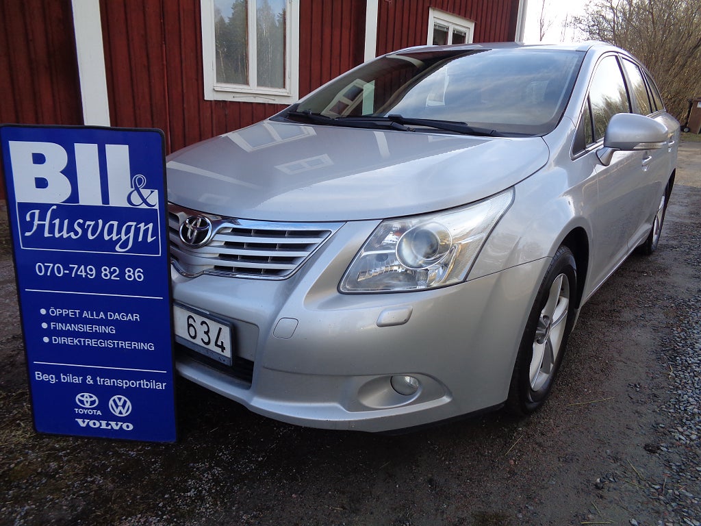 Toyota Avensis Kombi 2.0 FULLSERVAD/DRAG/ACC/VÄLVÅRDAD/FINANS/INBYTE