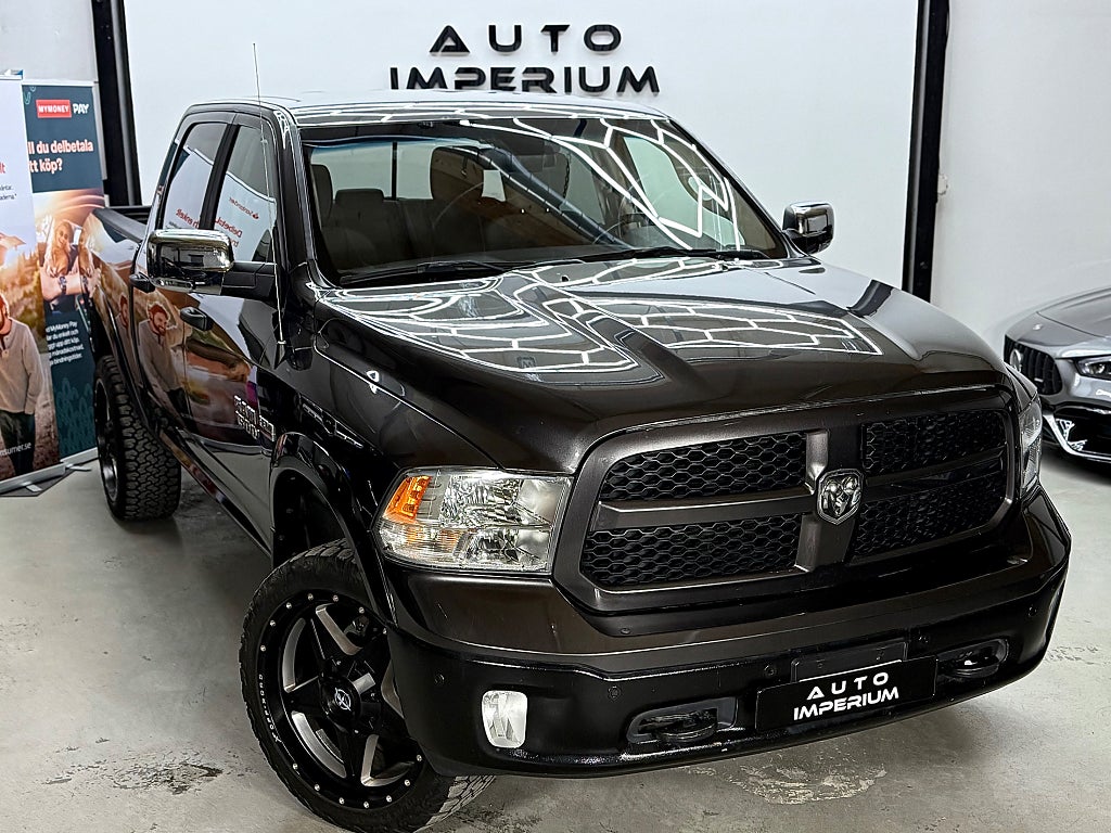 RAM 1500 Crew Cab 5.7 V8 HEMI 4x4 395hk MOMS