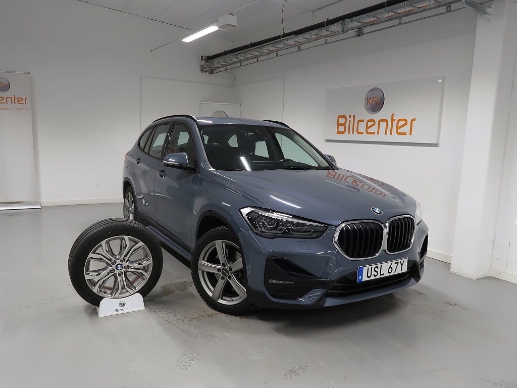 BMW X1 *JANUARIREA* xDrive25e V-Däck ingår HUD-Drag-Navi-Kamera-Farthål