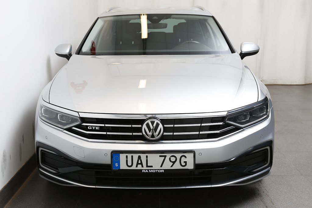 Volkswagen Passat GTE 218hk Executive SC Värmare Drag 2020