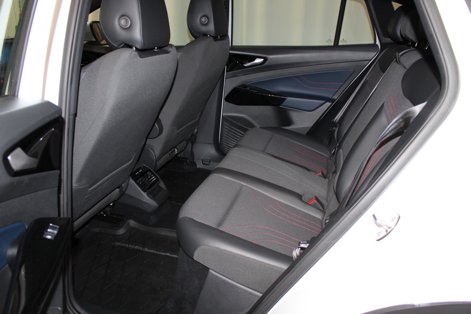 Volkswagen ID.4 GTX 77 kWh 299HK, 4Motion, S&V-hjul 2022 - miniatyr 23