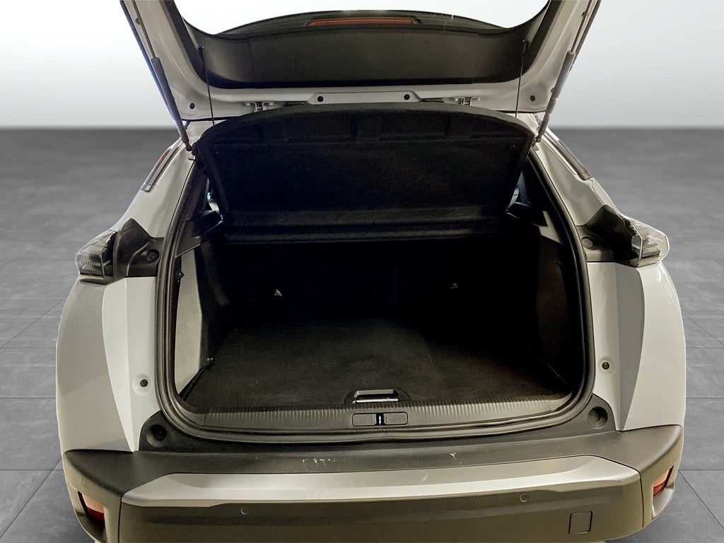 Bild på Peugeot 2008 GT 1.2 PT 130hk Aut - 360-KAMERA, CARPLAY, NAVI