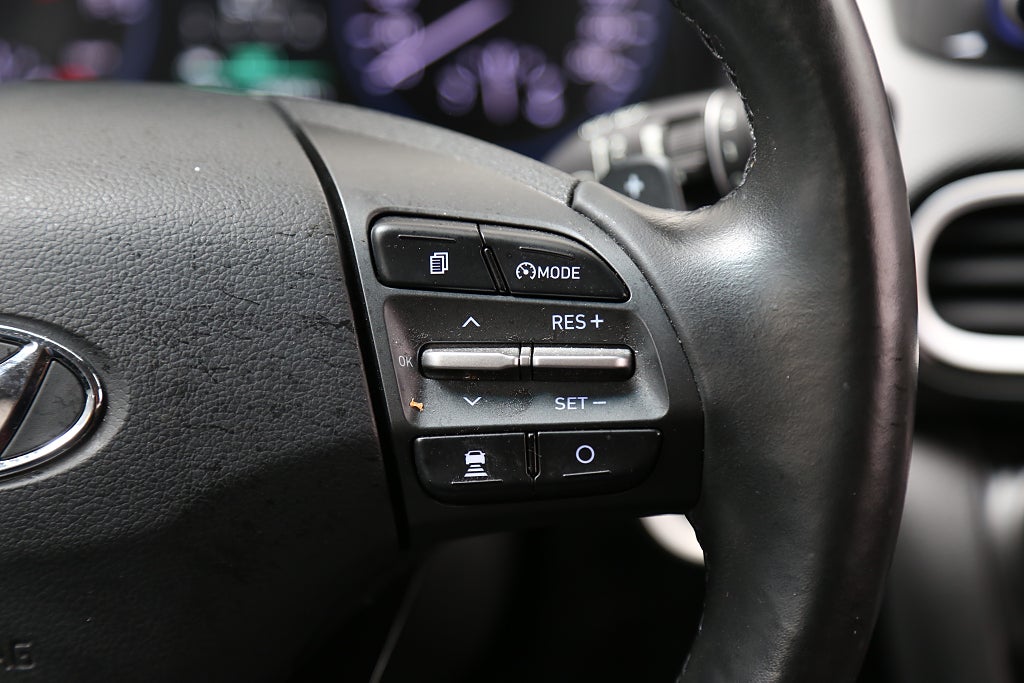 Hyundai Kona Hybrid 1,6 GDI 141hk Premium Aut 1ägare Motorv Drag 2020
