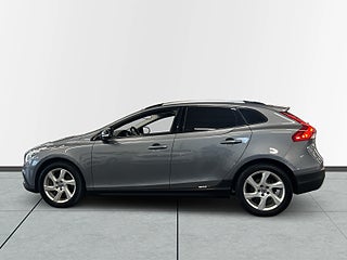 Volvo V40 Cross Country D2 Momentum Drag/D-värme/Navi/S&V