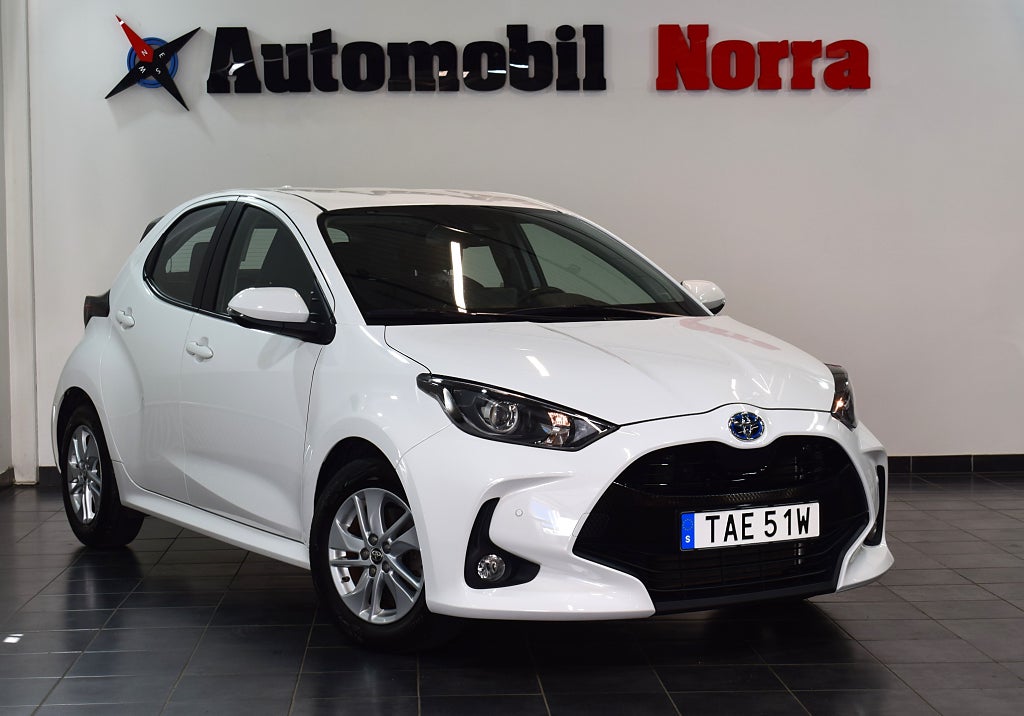 Toyota Yaris Hybrid Active Kamera/PDC/Vinterhjul
