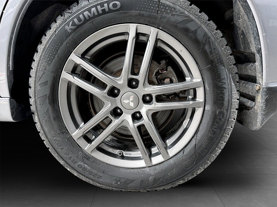 Bild på Mitsubishi Outlander Komfort 2.4 PHEV 224hk Aut 4WD - B-KAMERA, DRAG