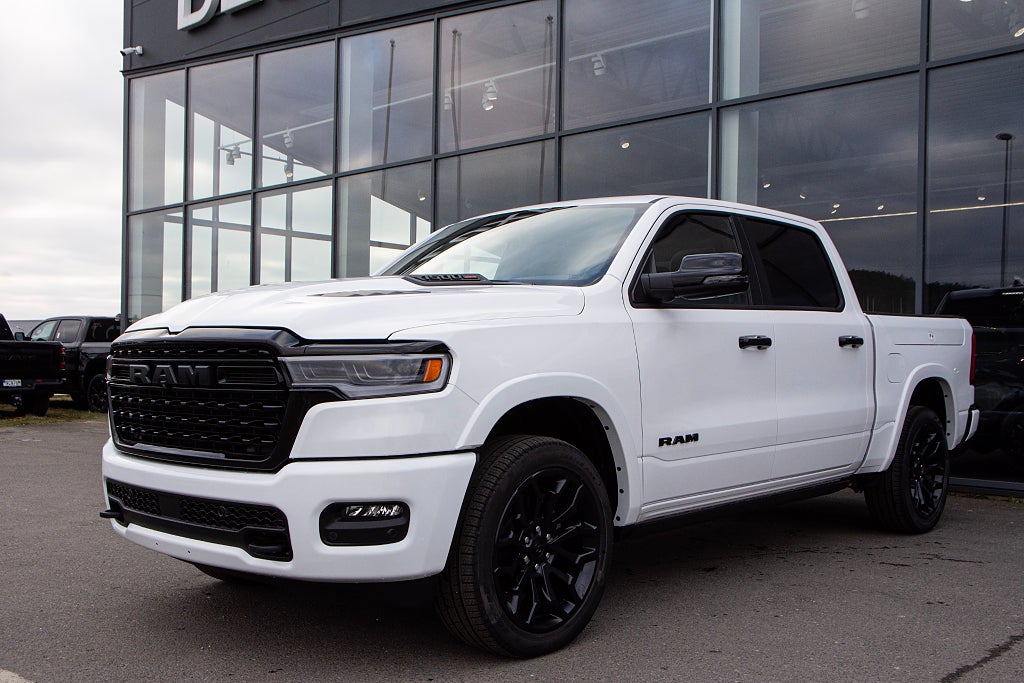 Dodge RAM 1500 Limited Night Rambox 2.384 kr årsskatt! E85