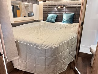 Husbil-halvintegrerad Kabe TMRX 780 LXL 20 av 30