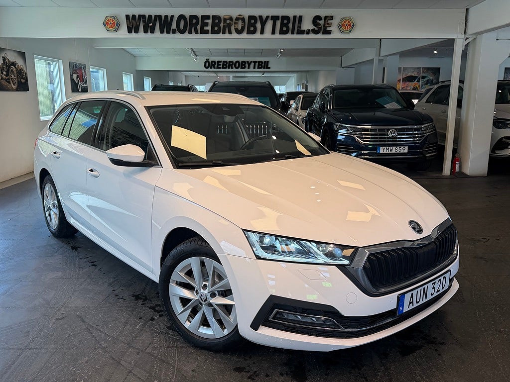 Skoda Octavia Kombi iV Style Värmare Cockpit B-kamera MOMS 204hk