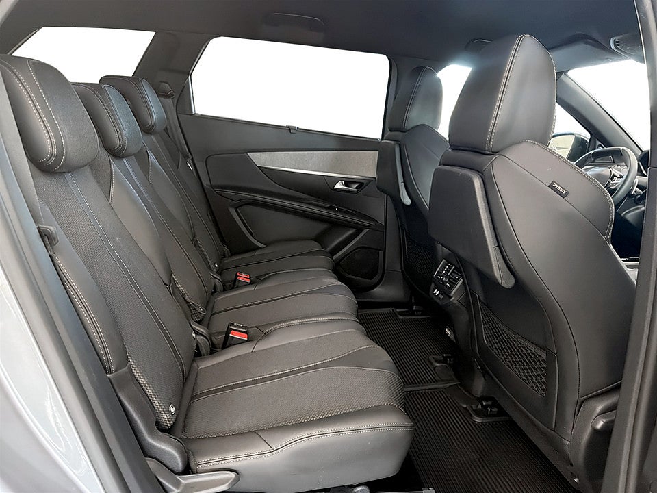 Bild på Peugeot 5008 GT 1.2 PT 130hk Aut 7-SITS B-KAMERA CARPLAY