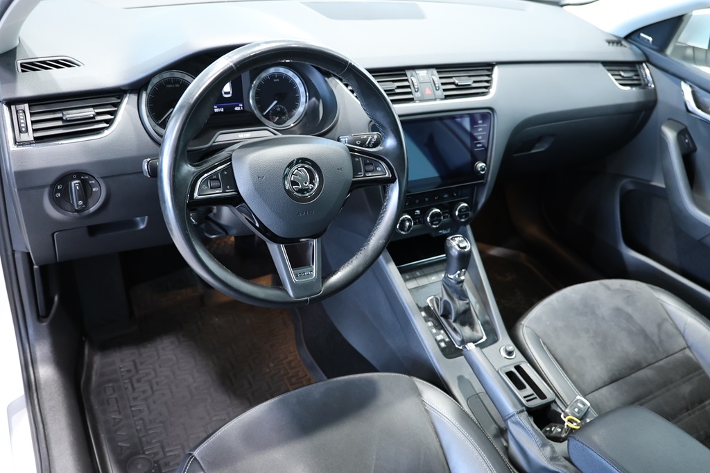 Skoda Octavia 2020, bild 4/10