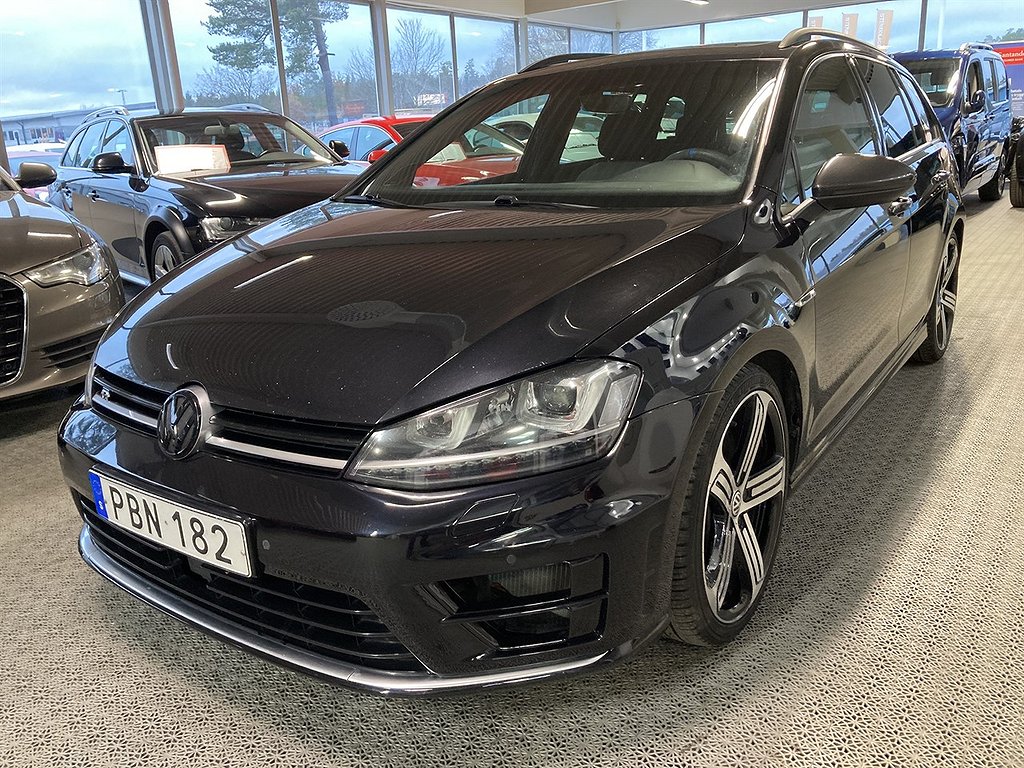 Volkswagen Golf R DSG (300hk) Dynaudio Panorama