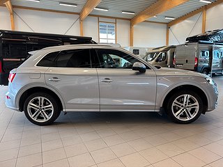SUV Audi Q5 5 av 16