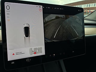 Tesla Model Y Long Range AWD Navi/Elstol/Pano/SoV-Däck/360/Rattvärm – bild 21
