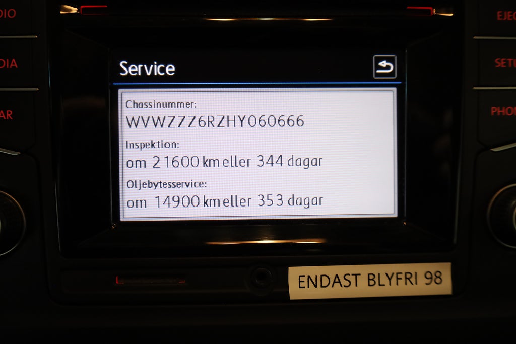 Volkswagen Polo 5-dörrar 1.2 TSI M-Värme Blåtand Nyservad 2017